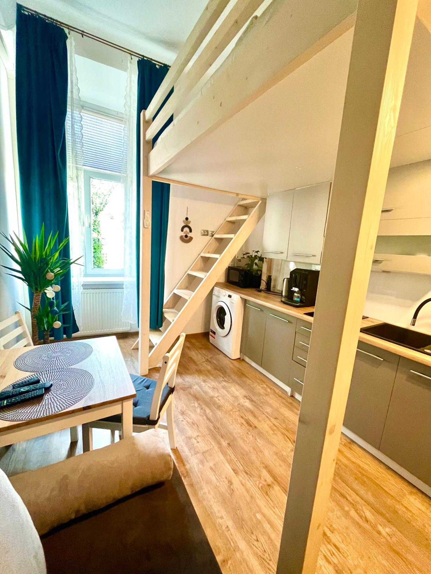 Pokoje Goscinne Wislna Krakau Exterior foto