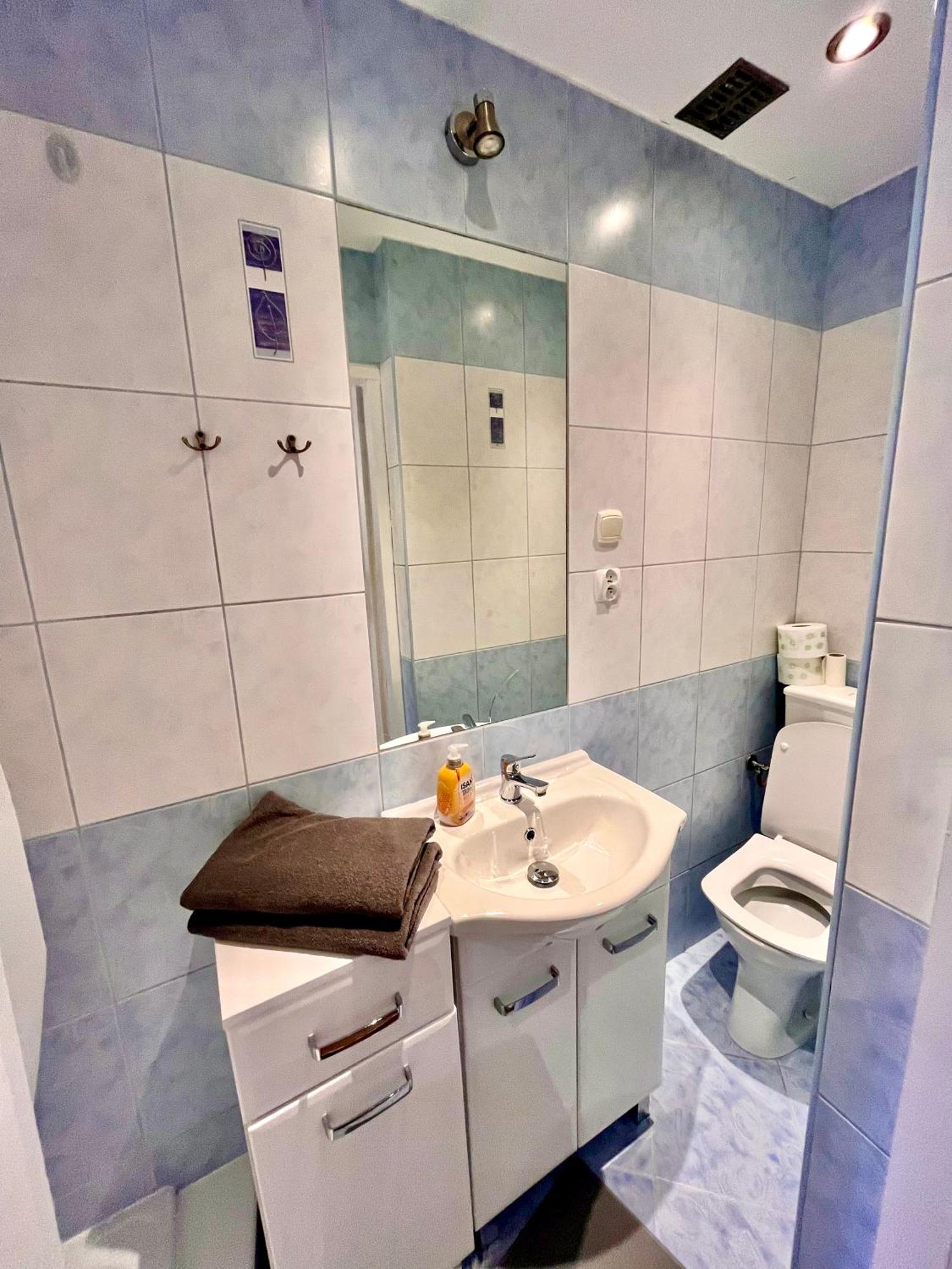 Pokoje Goscinne Wislna Krakau Exterior foto