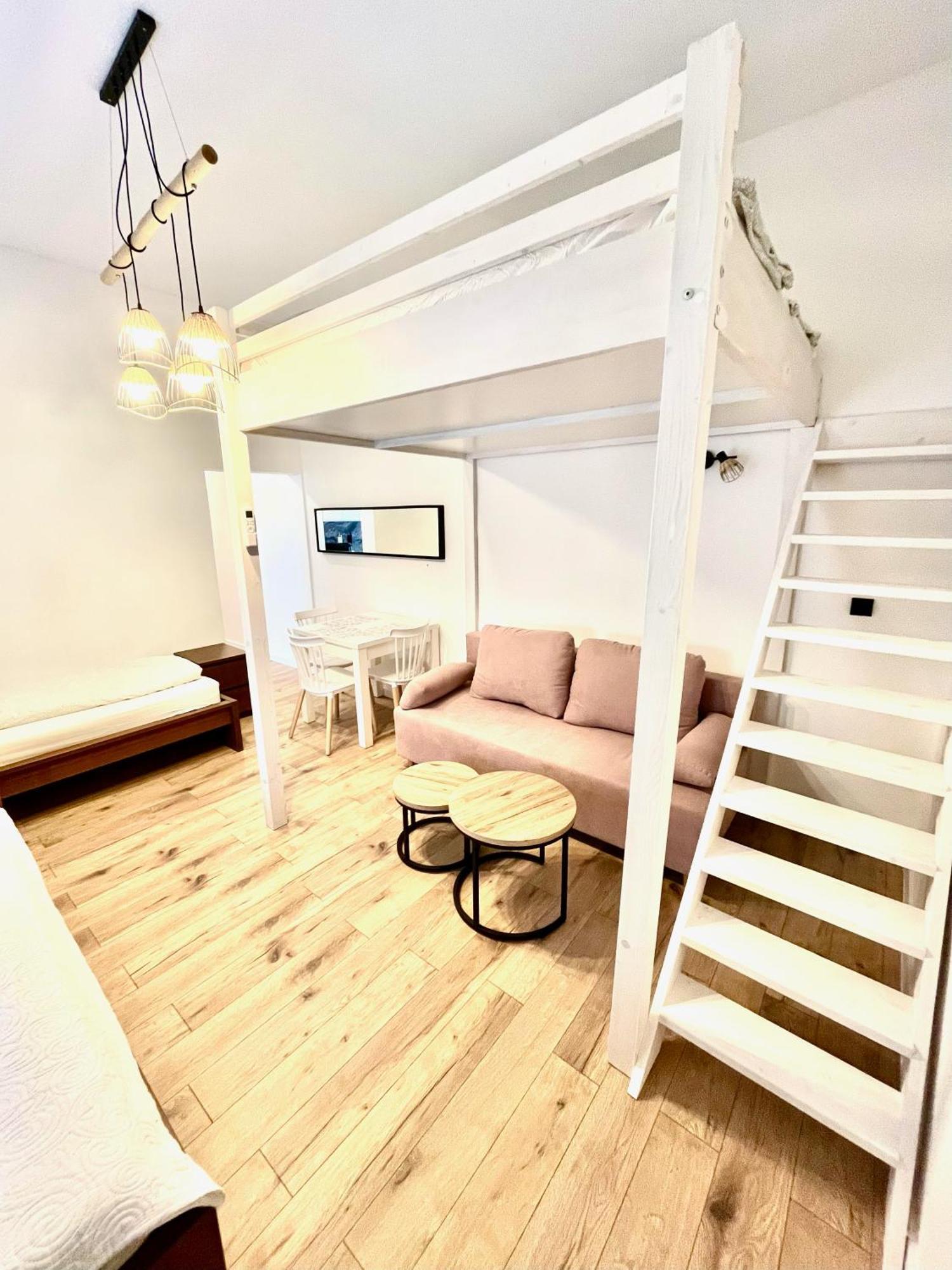 Pokoje Goscinne Wislna Krakau Exterior foto